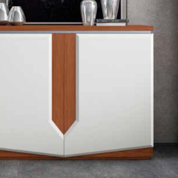 Alternative view of Sapateira Camila